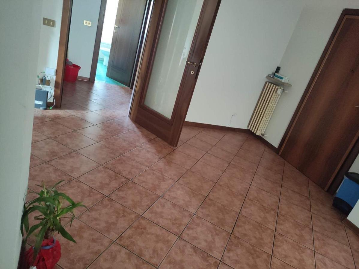简约单人房间simple Single Room Mestre Exterior foto