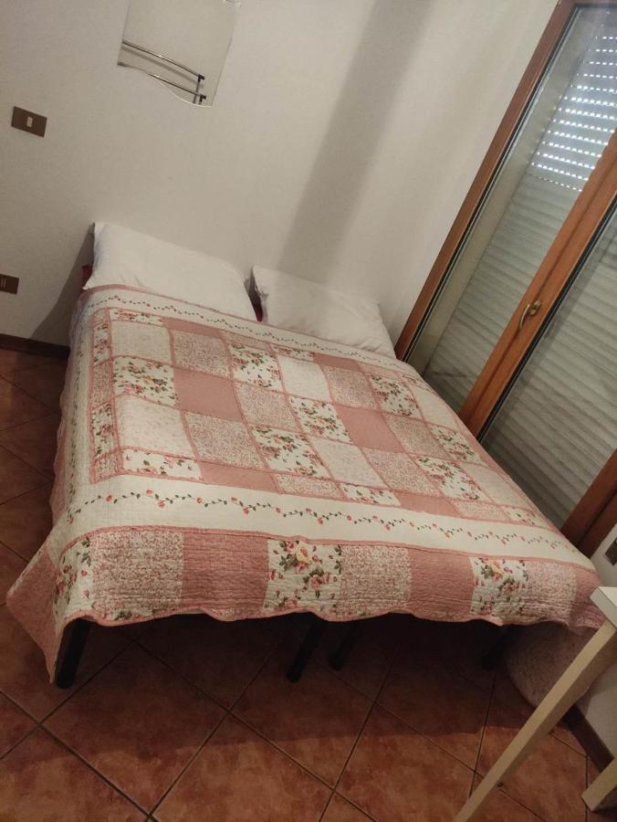 简约单人房间simple Single Room Mestre Exterior foto